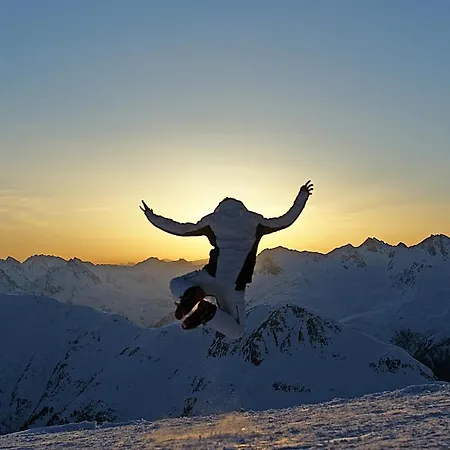 Fliana Mathon/ischgl Апартаменти Ішгль